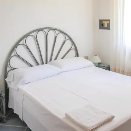 Rei Sole Uni 6 Pool Hébergement de vacances